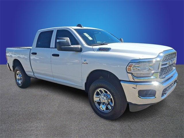 2023 RAM 3500 Tradesman Crew Cab 4x4 64 Box