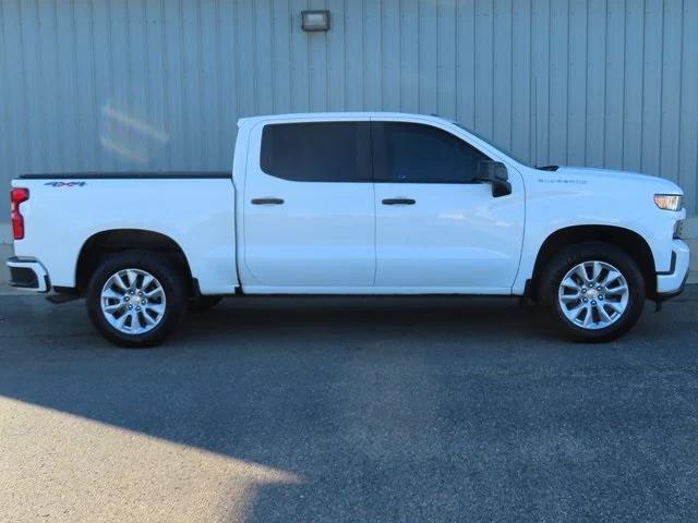 2021 Chevrolet Silverado 1500 4WD Crew Cab Short Bed Custom 2021 Chevrolet Silverado 1500 4WD Crew Cab Short Bed Custom