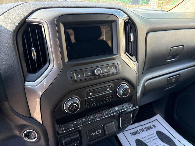 2025 Chevrolet Silverado 1500 4WD Crew Cab Short Bed Custom Trail Boss