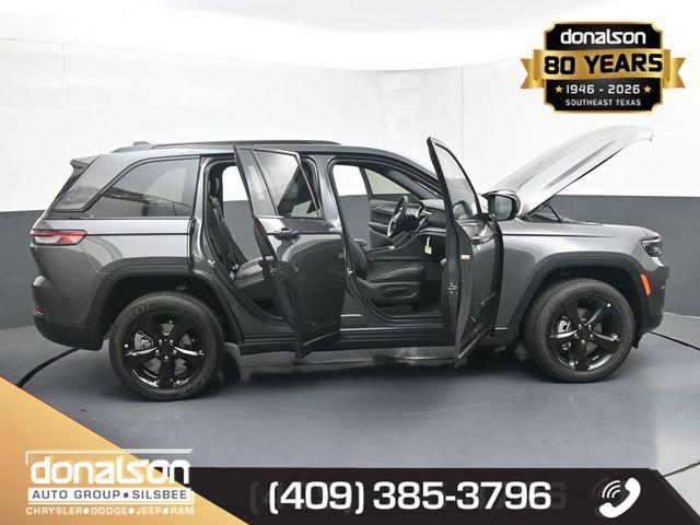 2025 Jeep Grand Cherokee Altitude X 4x2