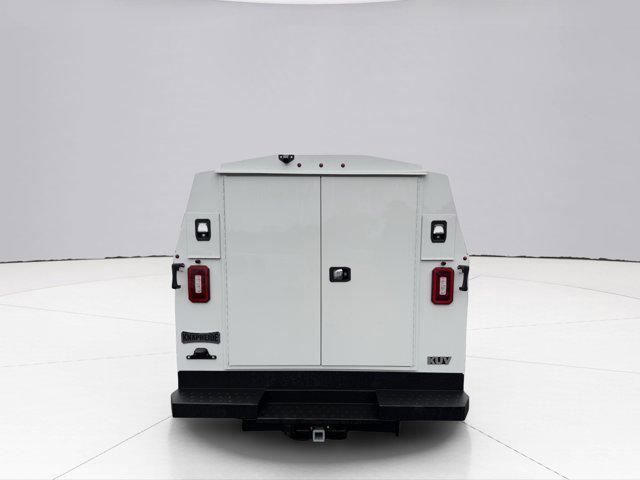 2025 GMC Savana Cutaway Work Van
