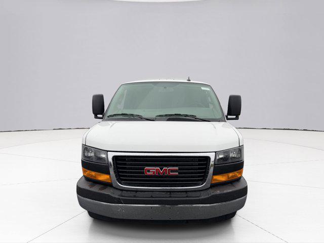 2025 GMC Savana Cutaway Work Van