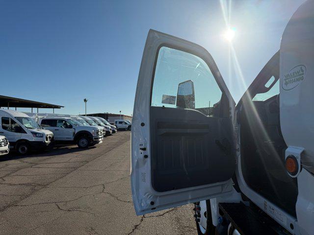 2025 Ford F-750 Unknown