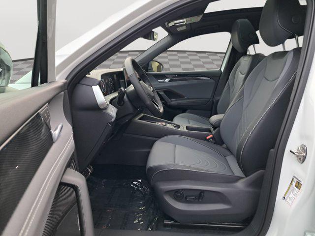 2025 Volkswagen Tiguan 2.0T SE R-Line Black