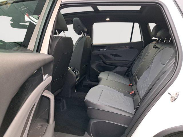 2025 Volkswagen Tiguan 2.0T SE R-Line Black