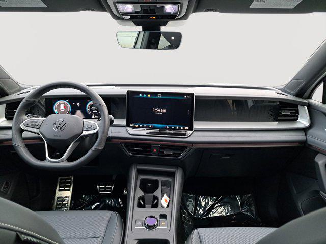 2025 Volkswagen Tiguan 2.0T SE R-Line Black