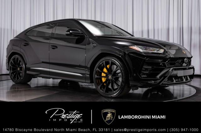 /2021 Lamborghini Urus