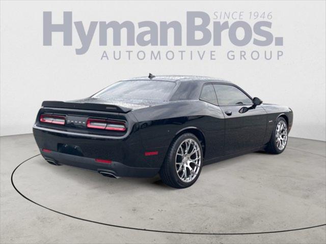 2016 Dodge Challenger R/T Shaker