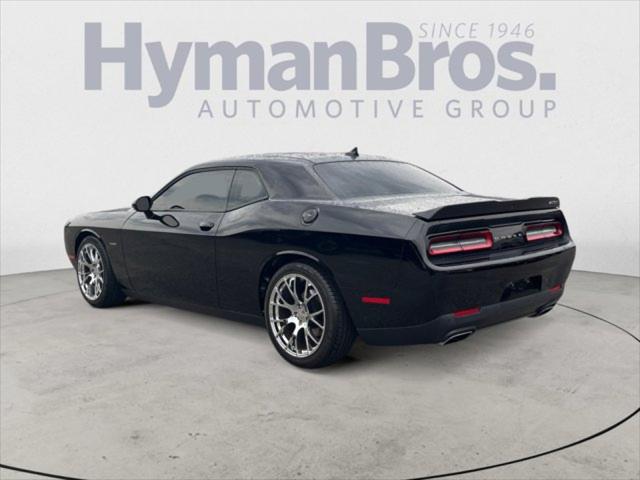 2016 Dodge Challenger R/T Shaker