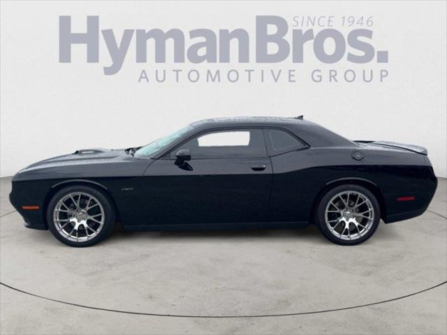 2016 Dodge Challenger R/T Shaker