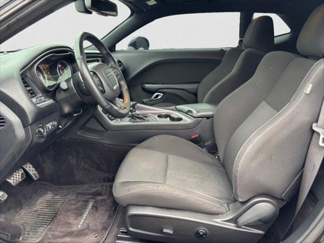 2016 Dodge Challenger R/T Shaker