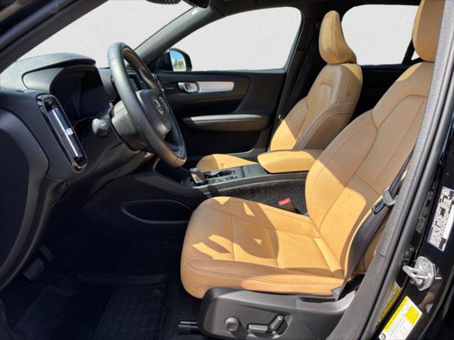 2019 Volvo XC40 T5 Momentum