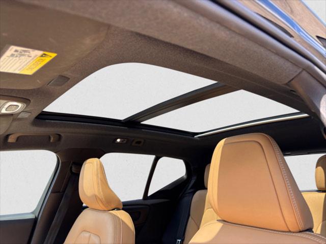 2019 Volvo XC40 T5 Momentum