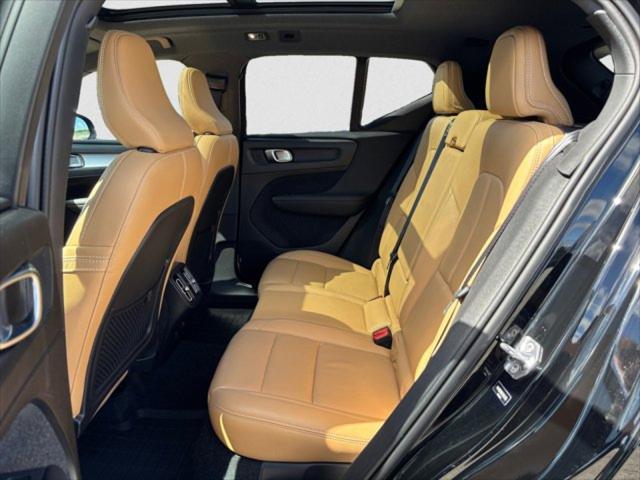 2019 Volvo XC40 T5 Momentum
