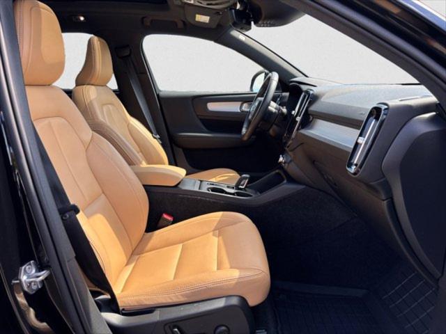 2019 Volvo XC40 T5 Momentum