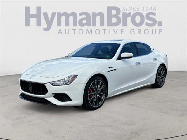 2022 Maserati Ghibli Modena Q4