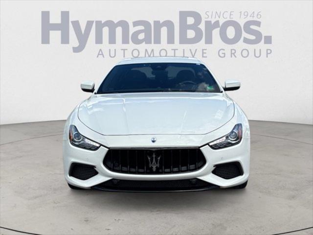 2022 Maserati Ghibli Modena Q4