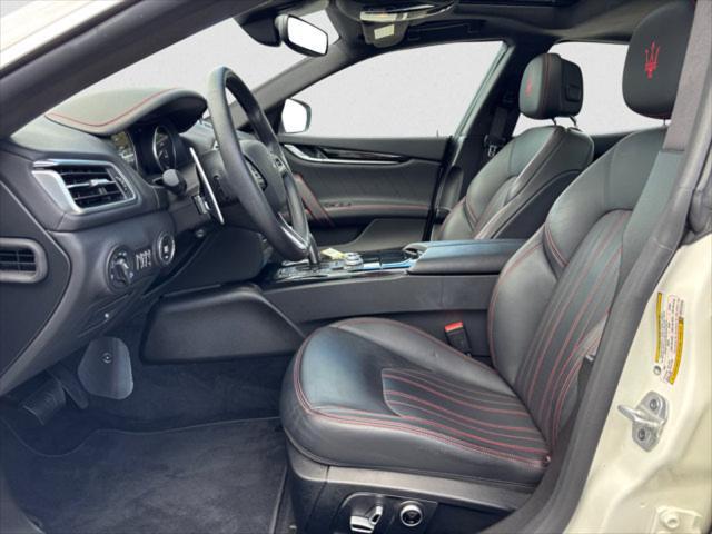 2022 Maserati Ghibli Modena Q4