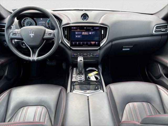 2022 Maserati Ghibli Modena Q4