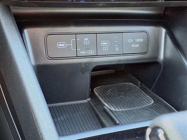 2025 Hyundai Santa Cruz SEL Activity