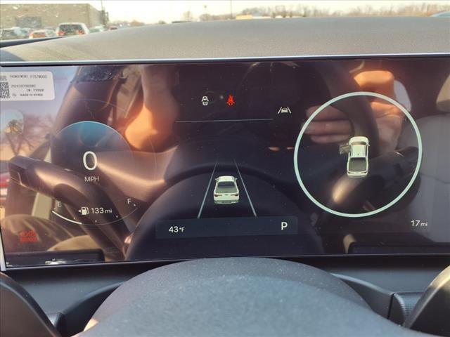 2025 Hyundai Santa Cruz SEL Activity