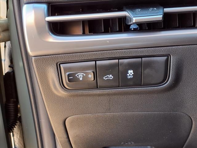 2025 Hyundai Santa Cruz SEL Activity