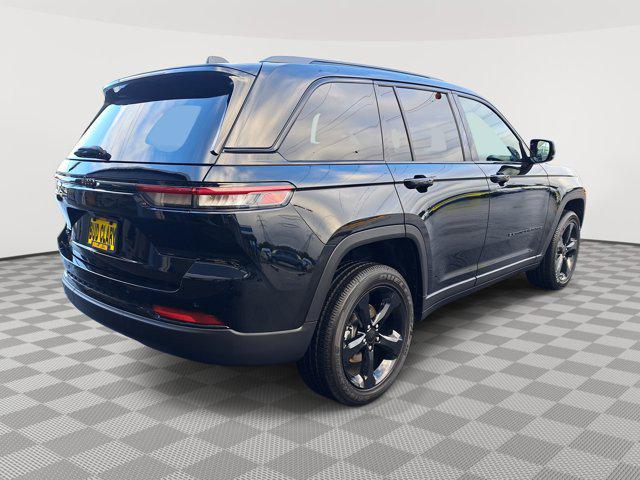 2025 Jeep Grand Cherokee Altitude X 4x4