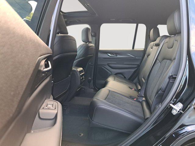 2025 Jeep Grand Cherokee Altitude X 4x4