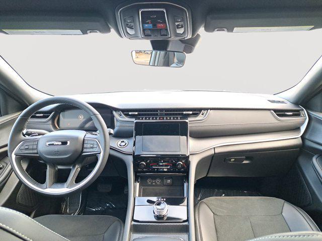 2025 Jeep Grand Cherokee Altitude X 4x4