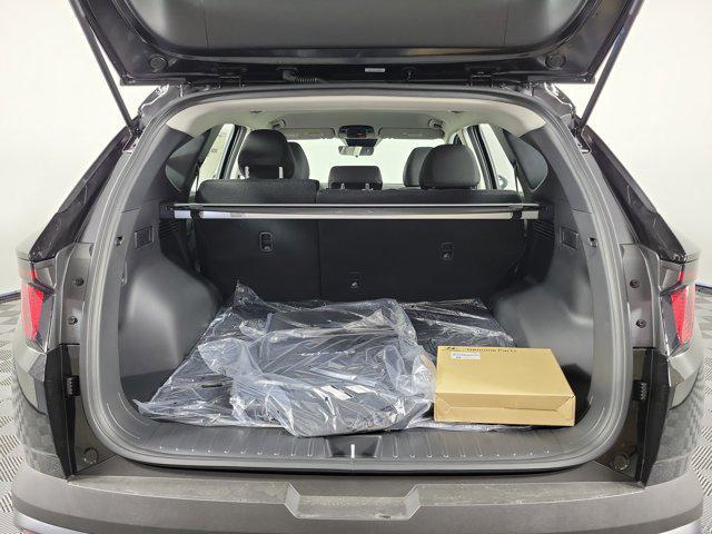 2026 Hyundai Tucson Hybrid Blue SE