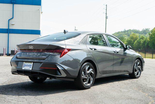 2025 Hyundai Elantra Limited