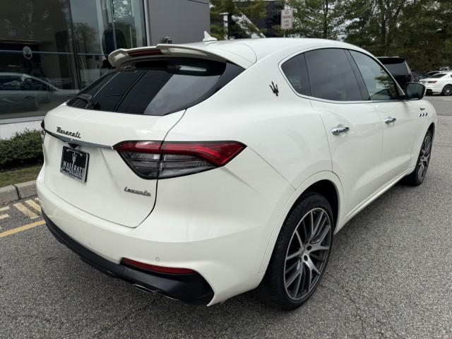 2022 Maserati Levante Modena
