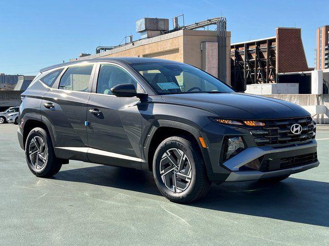 2026 Hyundai Tucson Hybrid Blue SE