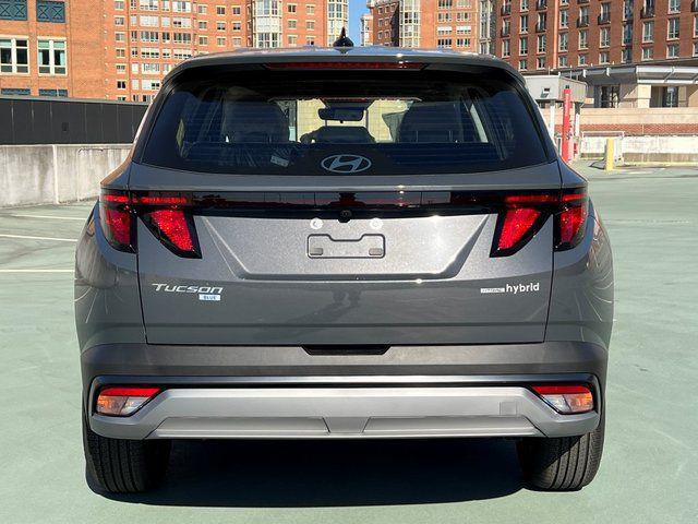 2026 Hyundai Tucson Hybrid Blue SE
