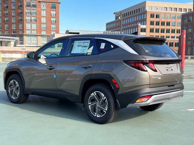2026 Hyundai Tucson Hybrid Blue SE