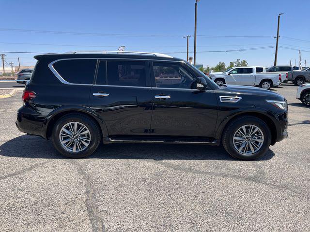 2022 INFINITI QX80 LUXE