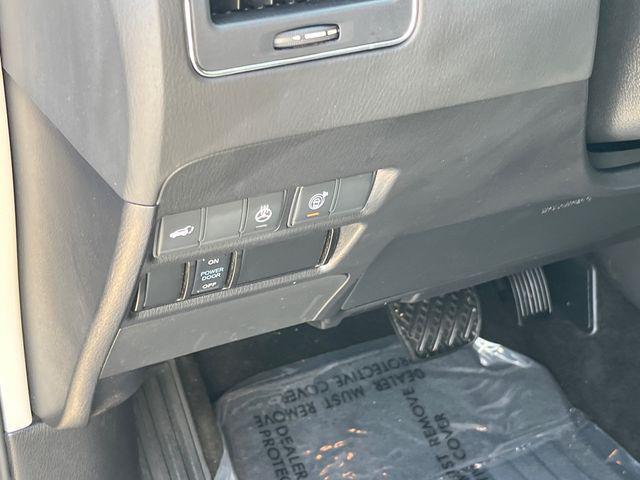 2022 INFINITI QX80 LUXE