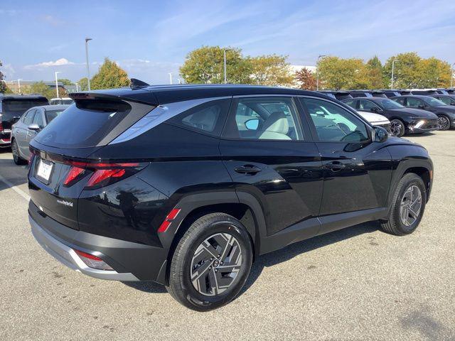 2026 Hyundai Tucson Hybrid Blue SE