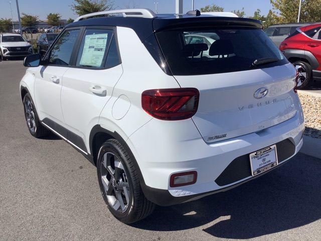 2026 Hyundai Venue SEL w/Two-Tone Roof