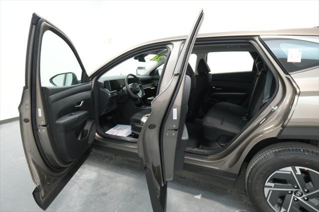 2026 Hyundai Tucson Hybrid Blue SE