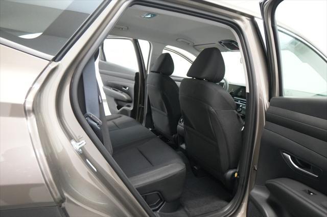 2026 Hyundai Tucson Hybrid Blue SE