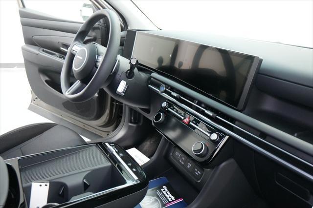 2026 Hyundai Tucson Hybrid Blue SE