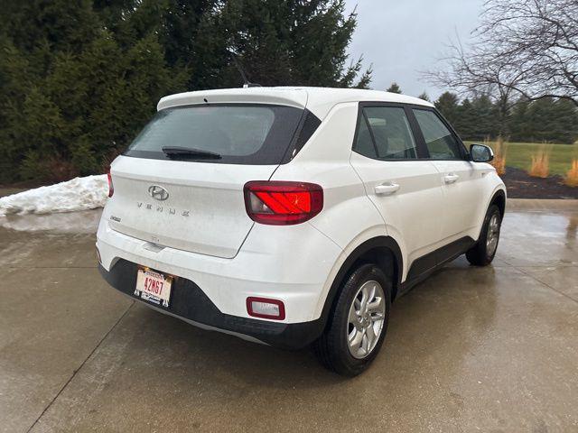 2026 Hyundai Venue SE