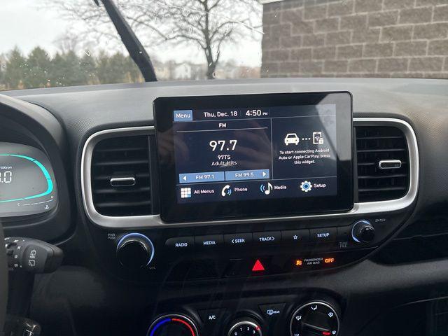 2026 Hyundai Venue SE