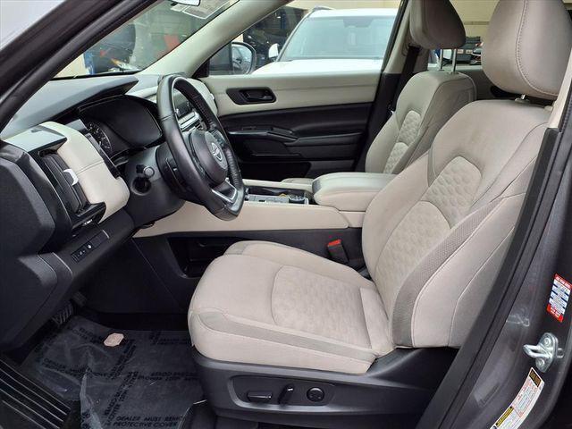 2024 Nissan Pathfinder SV 4WD