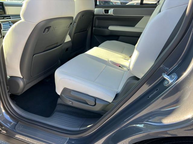 2026 Hyundai Santa Fe SE