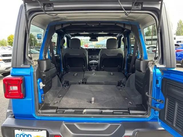 2024 Jeep Wrangler 4-Door Rubicon 4x4