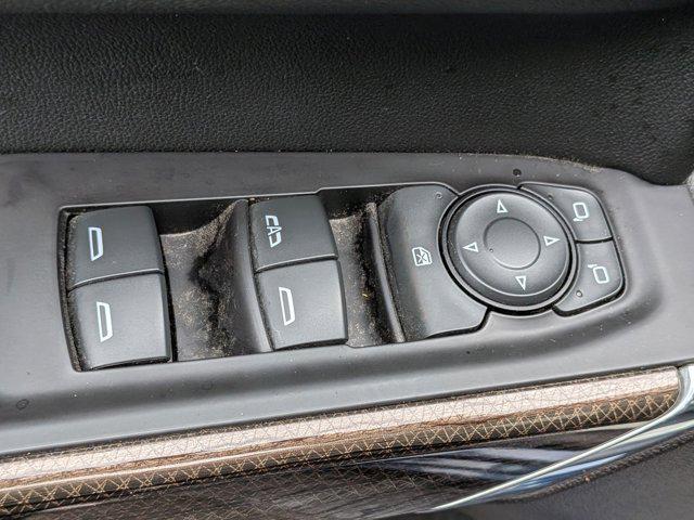 2020 Chevrolet Silverado 1500 4WD Crew Cab Short Bed LT