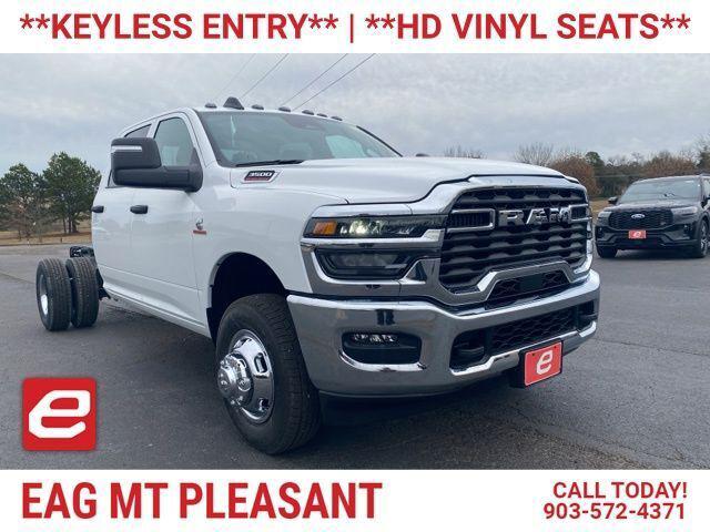 2026 RAM Ram 3500 Chassis Cab RAM 3500 TRADESMAN CREW CAB CHASSIS 4X4 60 CA