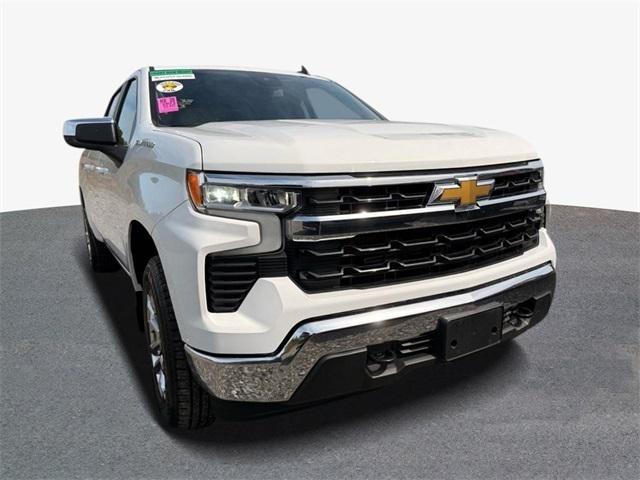 2023 Chevrolet Silverado 1500 4WD Crew Cab Short Bed LT with 2FL